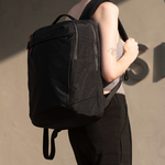 [杰鼎奧拉] KINGSONS｜水洗紋理-防水雙層後背包｜防潑水材質｜可容納15.6吋筆電-燧石黑, 燧石黑, large