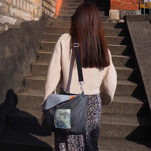 【seisei】遛遛包/斜背+托特二包合一_再生寶特瓶環保防水布/雲石灰