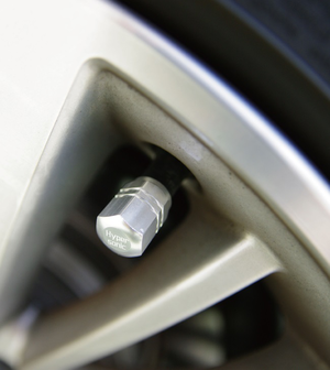 Hypersonic 鋁雙層氣嘴蓋4入(白金)