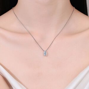 【A&R】莫桑鑽人魚眼淚鎖骨項鍊款1克拉附精美禮盒
