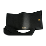 PRADA 浮雕Logo防刮皮革信封造型迷你三折短夾/黑色, , large