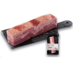 Chilled thick cut bacon