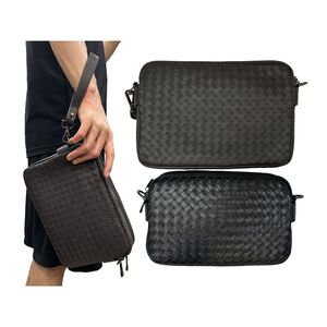 ~雪黛屋~18NINO81 手拿肩背包中容量三層主袋100%進口編織紋牛皮附長背帶BNI0042L02760(大)