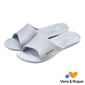 Indoor slippers