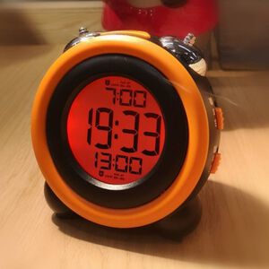 TW-8107 液晶打鈴鬧鐘