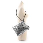 ISSEY MIYAKE BAO BAO WRING 亮面抽繩水桶包/銀色, , large
