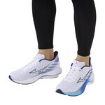 [秉宸] MIZUNO WAVE RIDER 28 男慢跑鞋 超寬楦 運動鞋 白藍 J1GC240401, , large