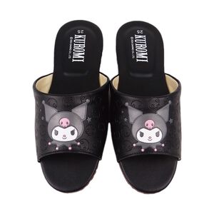 Small size relief leather slippers