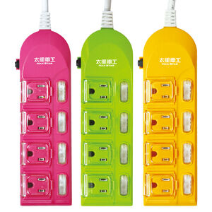 太星電工【延長線】蓋安全彩色四開四插電腦線3P-3M-顏色隨機出貨