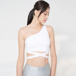 YOGA FLOW Skylar Bra - 單肩交叉鏤空短版上衣 - 雪花白 White