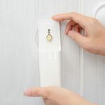 【收納精靈】RT-A8022 牙刷盒 內附無痕膠片-白色, , large