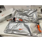 【麗水生活】NIKE 限量雨傘  遮陽傘 收納袋 兩用 乾濕分離 隔熱 防水 鈦銀灰 雨具 購物袋 包包 收納 傘, , large