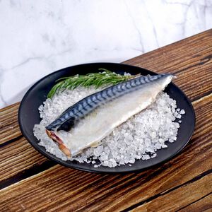 挪威鹽漬鯖魚片(每包約190±20g/包)因各地區供貨商不同，實際出貨包裝以出貨店庫存為準。