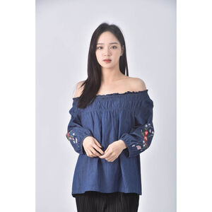 (M) sweet棉質花朵刺繡藍色上衣二手衣
