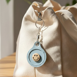 浮雕泡泡磁扣卡套【笑一個-藍色卡套】 小熊卡套 pu皮革 磁扣卡套 磁扣 感應扣 鑰匙套 感應卡套 磁卡 卡套