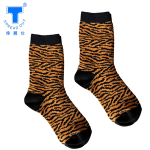[Runway Socks]Women's Fashion Animal Print Socks – Double Cylinder Knit, White (1 Pair)