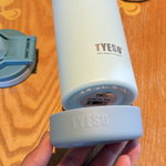 【H&R安室家】TYESO泰碩 304不鏽鋼撞色保溫瓶750ml(H28), , large