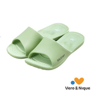 Indoor slippers