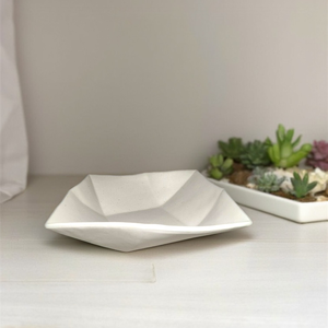 Minoyaki 8.5" Square Deep Bowl – White Glaze