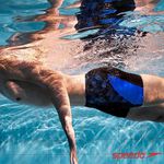 [秉宸] SPEEDO Chevron Splice 成人男性 運動即膝泳褲 黑藍 SD813445H037 23FWO, , large