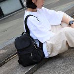 【YUN JOIN】輕巧休閒後背包-黑色 休閒背包 隨身包 通勤背包 畢業禮物 女包 全素面 磁吸, , large