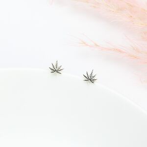 【Angel & Me】嘻哈 Chill 大麻葉 一對 s925 純銀 耳環 耳夾 生日 聖誕 情人節 禮物