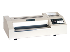 【護寶】護貝機A4 (四滾輪/入口230mm) /台 L-230