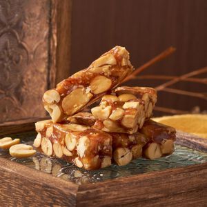 新包裝優惠 花生糖 花生軟糖 紅膜花生軟糖 台灣本地花生 日本進口海藻糖 年貨 茶點 點心 快速出貨【周周生活】