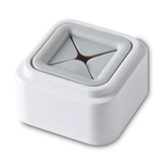 [日日好物]日本Imakara-簡約風無痕掛勾毛巾收納架-白色1入/袋(每袋內附3M背膠1入,租屋族免釘牆面收納品,廚房抹布圍裙收納器,浴室洗澡洗臉毛巾收納塞), , large