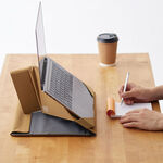 *需預訂【KING JIM】NESTY隨行支架筆電包 軍綠/(NST10)軍綠, , large