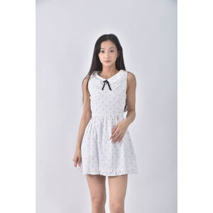 (S) knights bridge綁帶白色洋裝二手衣