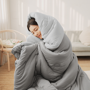 BUHO Korean Silky Milk Foam Quilt 2.5kg Double 6x7 feet Light Luxury Two-color Four Seasons Quilt (Fusen Jingyu)