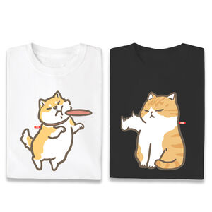 JZ TEE Shiba Inu & Cat - Catching Frisbee Graphic Tee