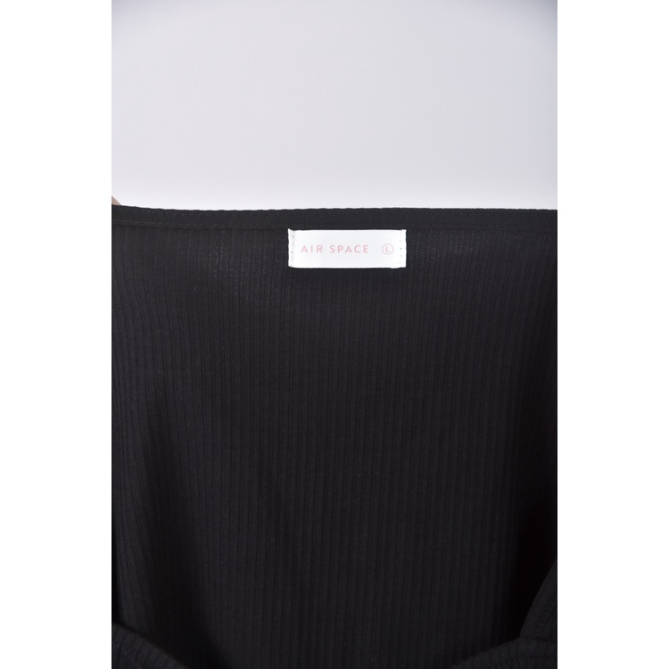 (M) air space質感坑紋黑色短袖上衣二手衣, , large