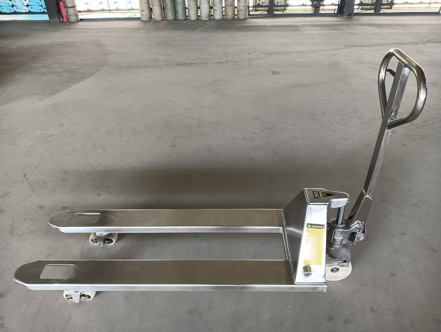 WIN五金 WIN 2T <1050*550> 手動白鐵油壓拖板車 不鏽鋼油壓拖板車 白鐵拖板車 白鐵叉車 白鐵搬運車 不鏽鋼叉車 不鏽鋼拖板, , large