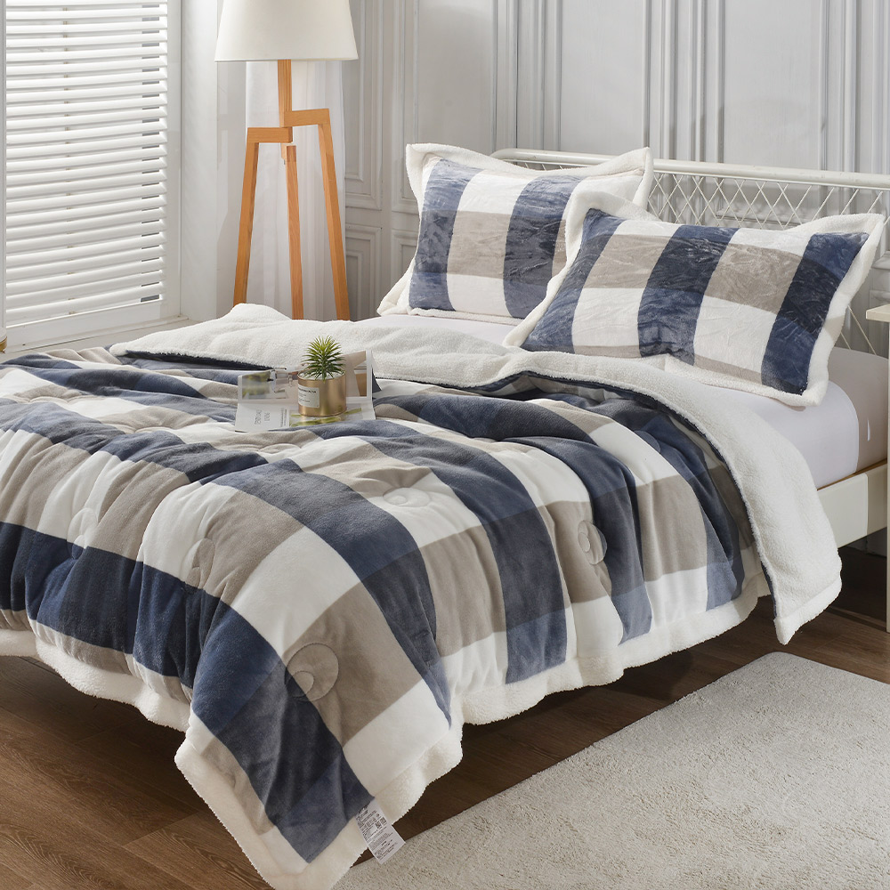 [LY SHIN BEDDING] Betrise Chic blue plaid | Simple Milk Velvet X Lamb Velvet  Hemming Double-sided thickened multi-functional warm quilt (big size 180X210CM), , large