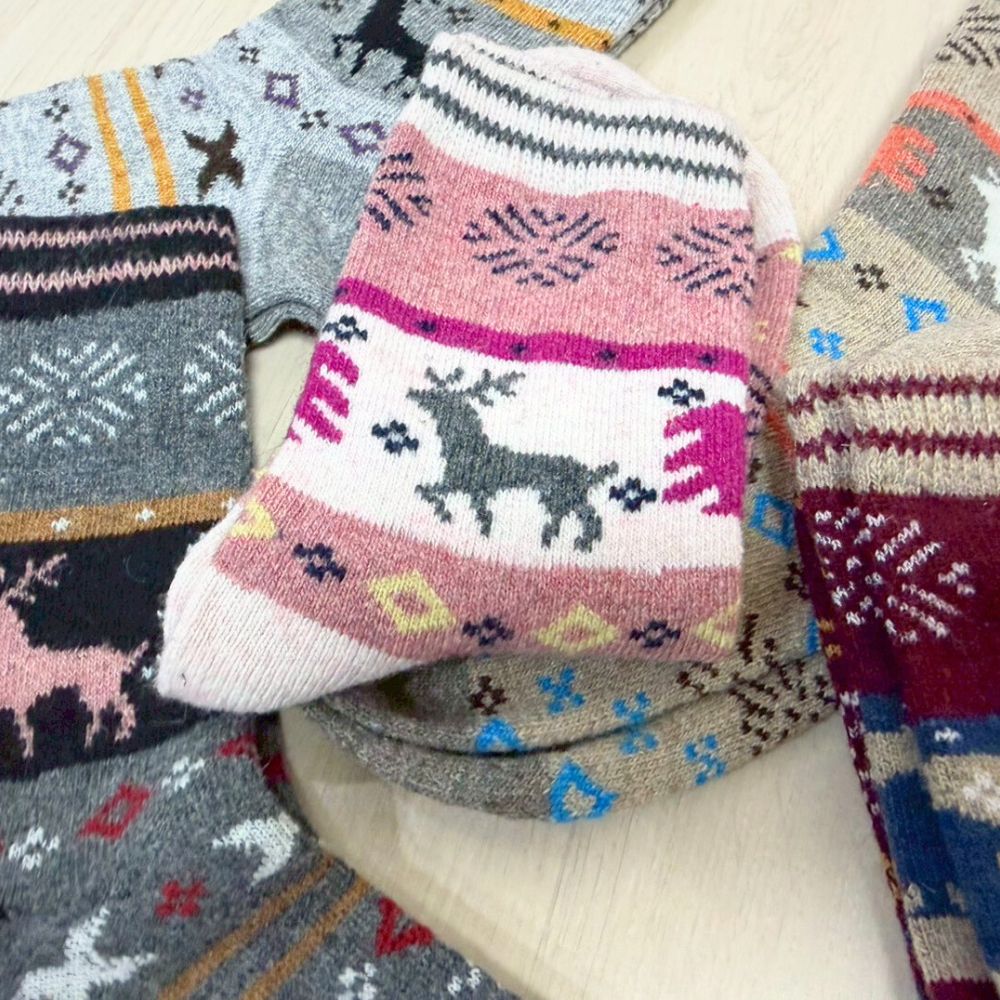 [凱美棉業]7雙組隨機出色 冬日必備（女款）精緻保暖毛襪 防寒襪 保暖襪 毛襪 長襪 冬天襪-聖誕馴鹿款, , large