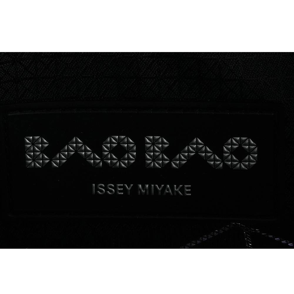 ISSEY MIYAKE BAO BAO CARAT 3X3 亮面手提小方盒/薰衣草紫, , large