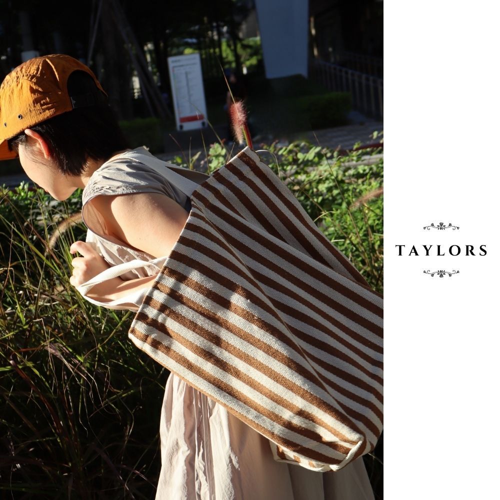 【TAYLORS】韓版 夏日條紋帆布托特包-焦糖 棉布軟包 大容量 帆布袋 手提 肩背包 沙灘袋, , large