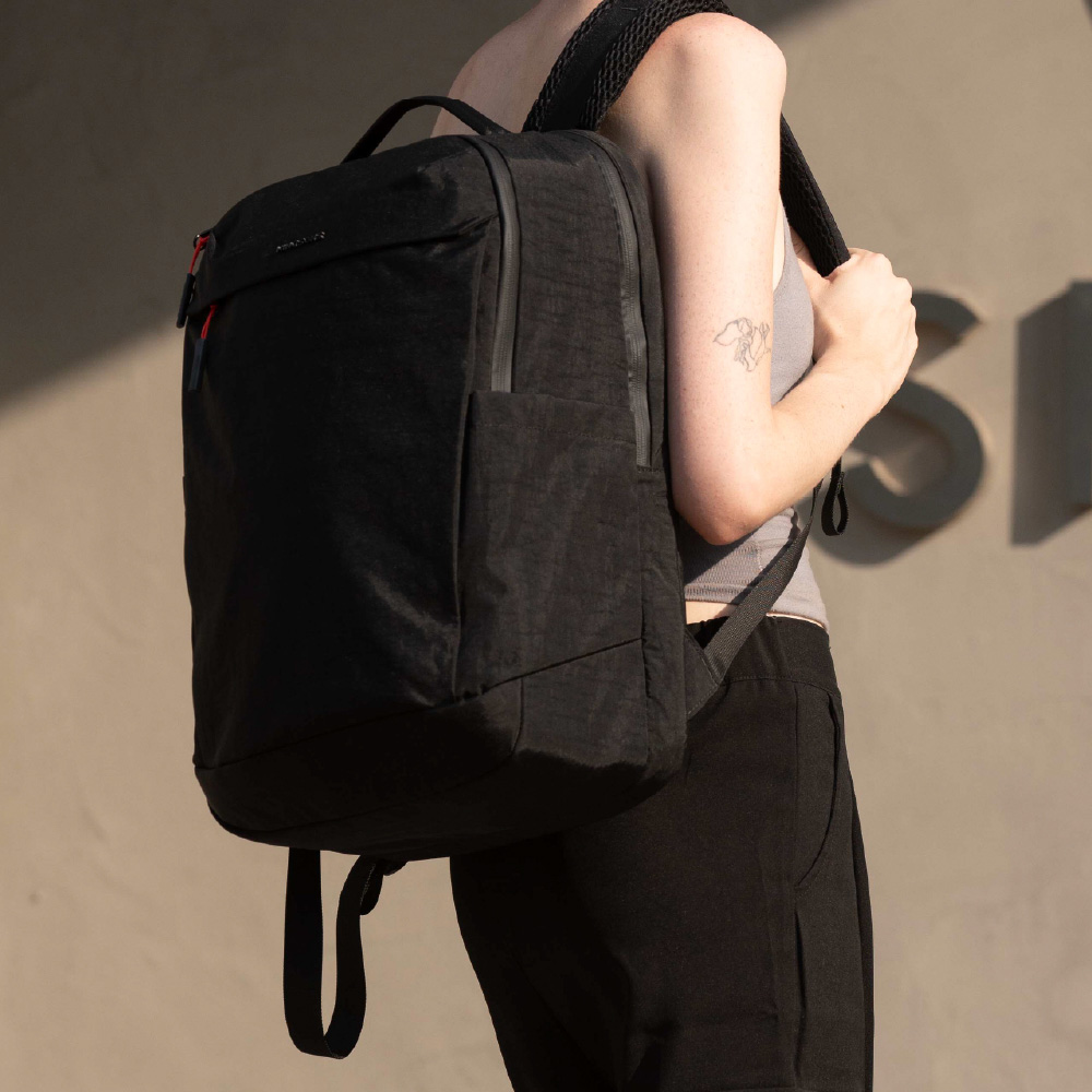 [杰鼎奧拉] KINGSONS｜水洗紋理-防水雙層後背包｜防潑水材質｜可容納15.6吋筆電-燧石黑, 燧石黑, large