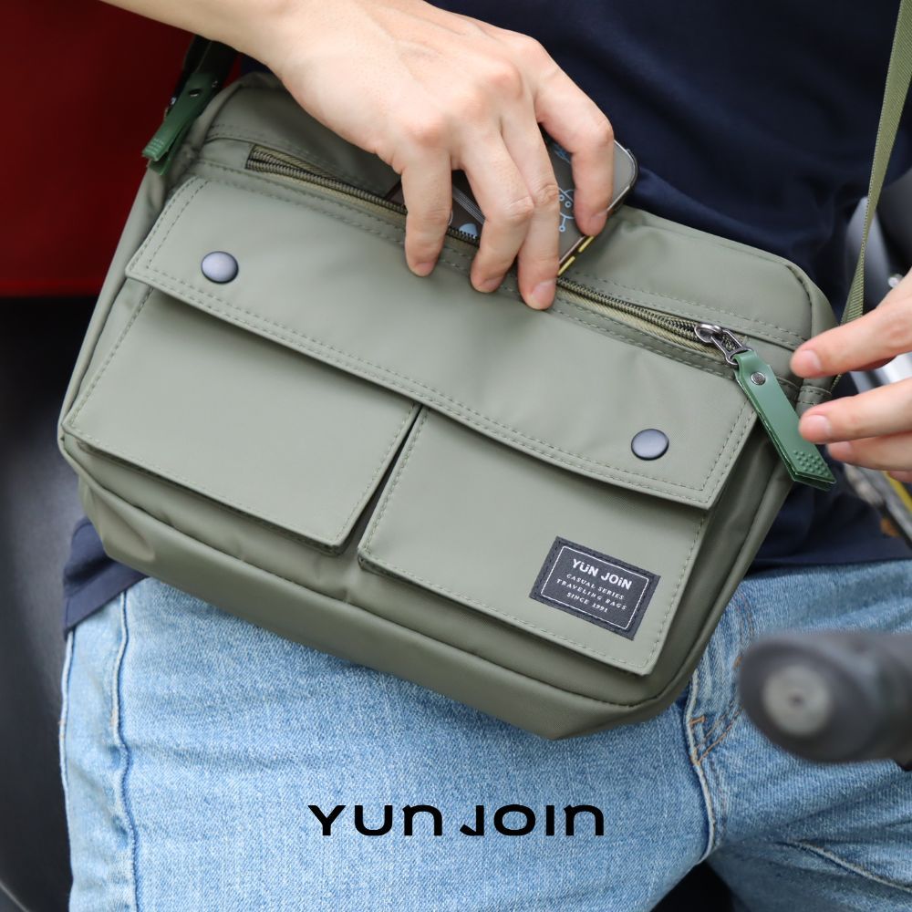 【YUN JOIN】EMBER 經典側肩包-黑色  側背包 斜背包 公事包 收納 防潑水【超強7層收納】, , large