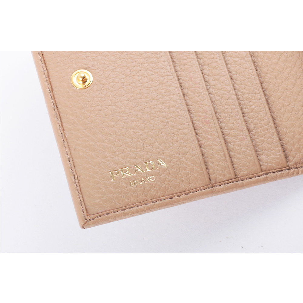 PRADA 浮雕Logo荔枝皮革二折短夾/裸粉色, , large