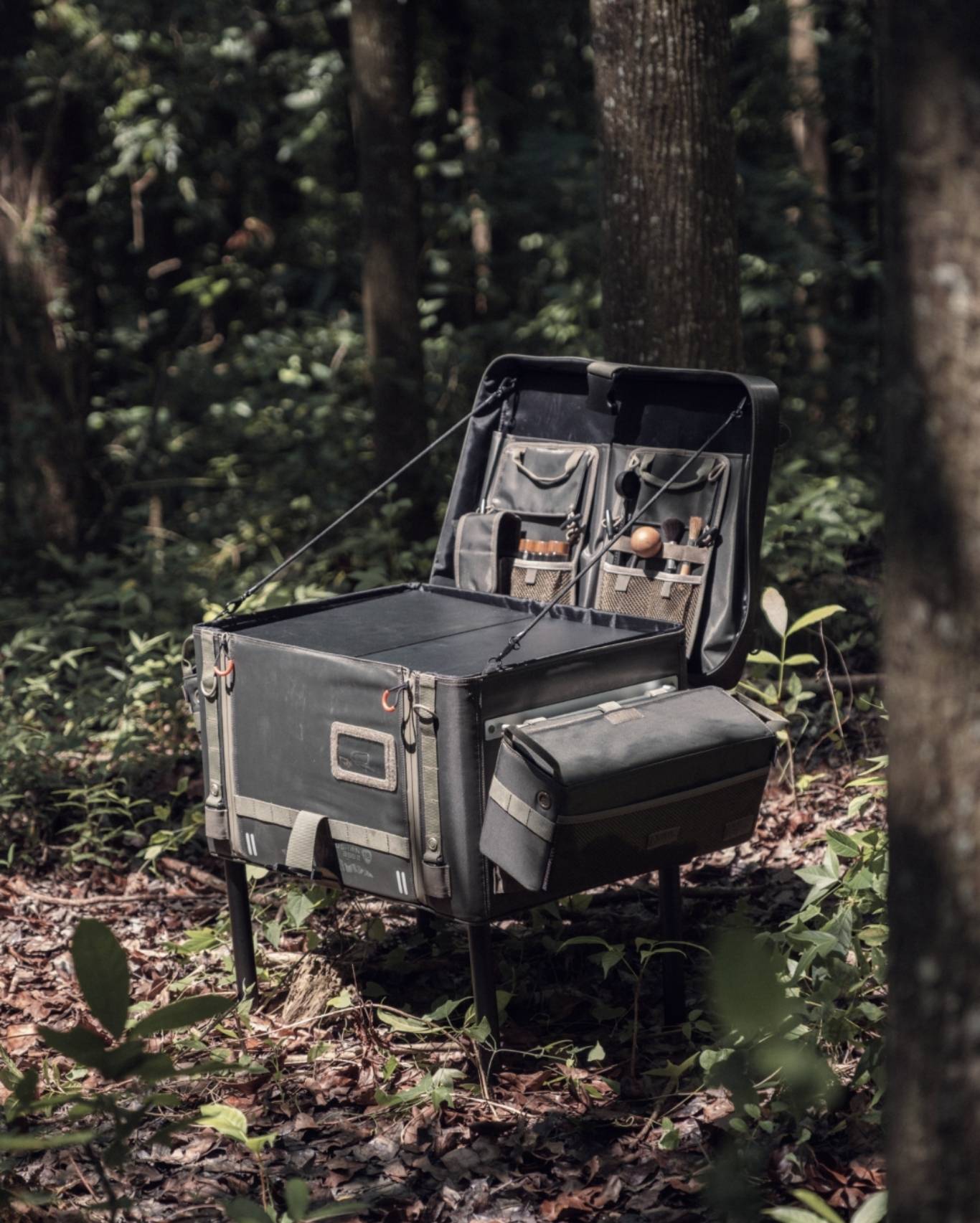 【城市旅人｜山海任務】 重機包裝備 TRAIL BOX 露營箱 尺寸 M 42公升 森林綠色, , large