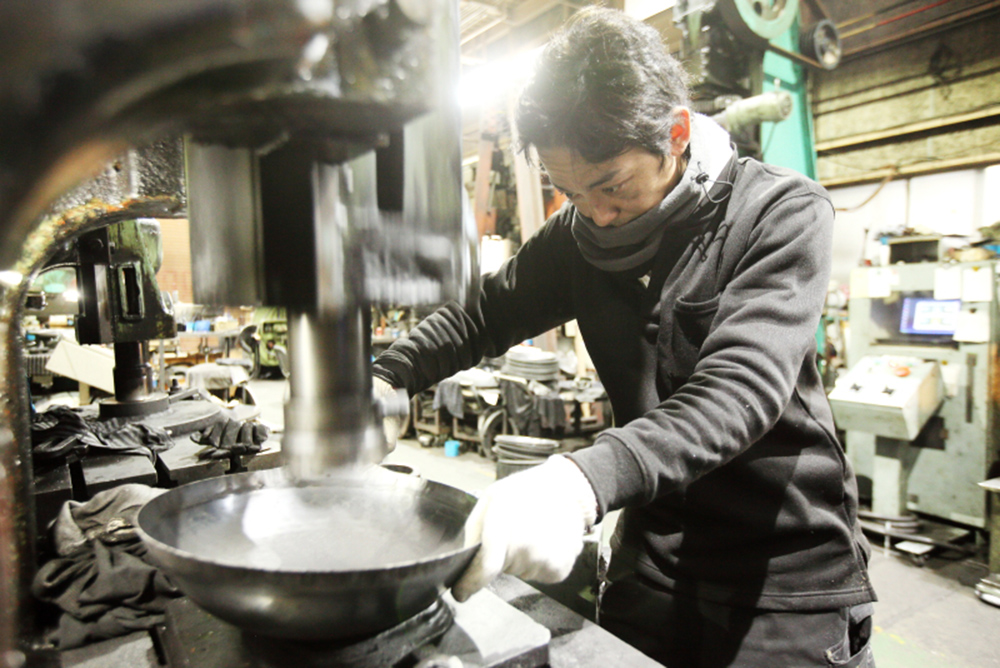 【山田工業所】日本製頂級手工拓打鐵鍋 HANAKO 平底鐵鍋 28cm(無塗層), , large