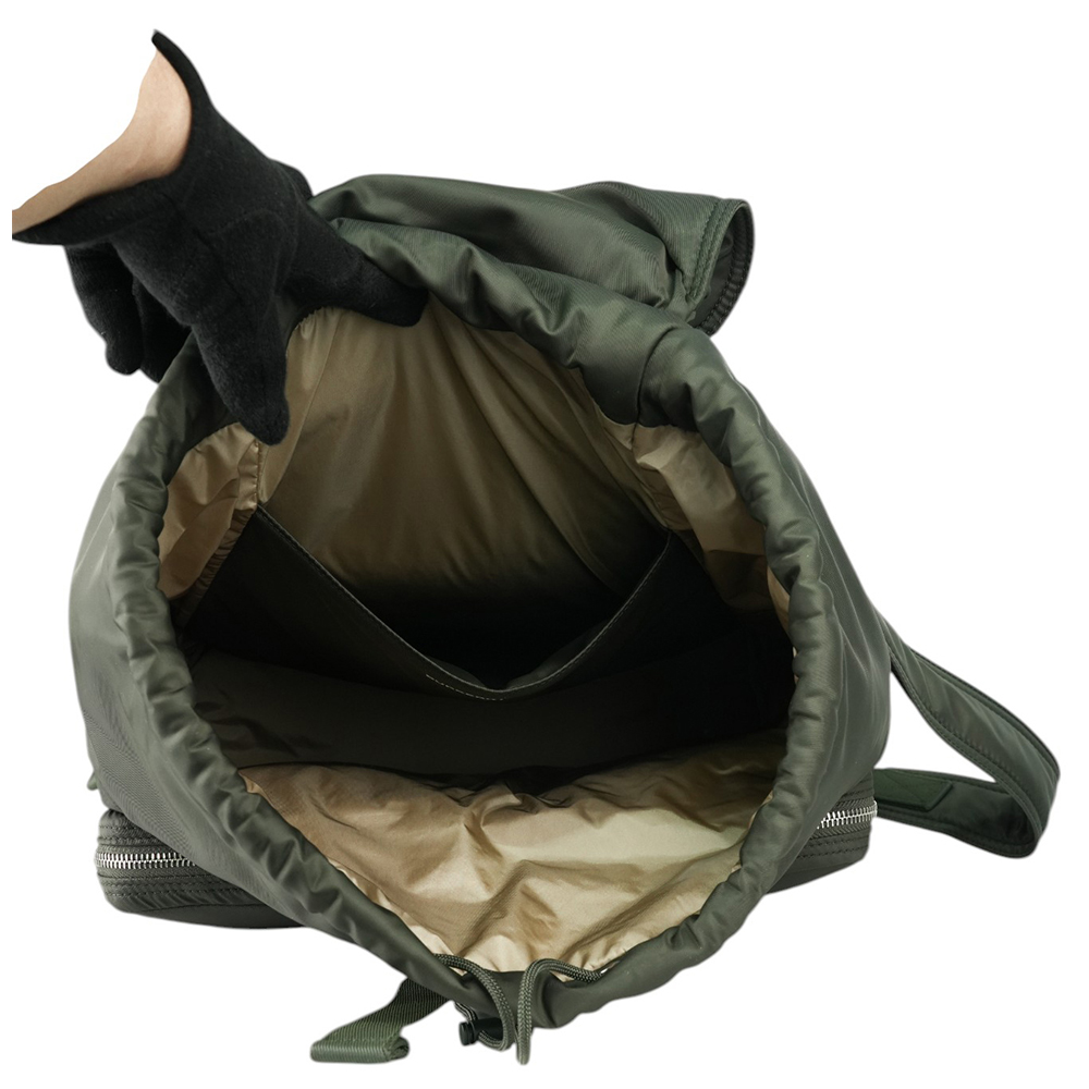 BURBERRY Rucksack 白色方形標誌中型軍旅後背包/暗土色, , large