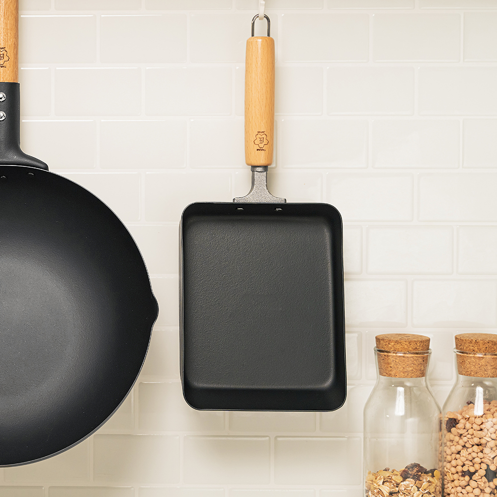 【Japan TAKUMI】Takumi Iron Tamagoyaki Pan &ndash; Medium (Made in Japan), , large