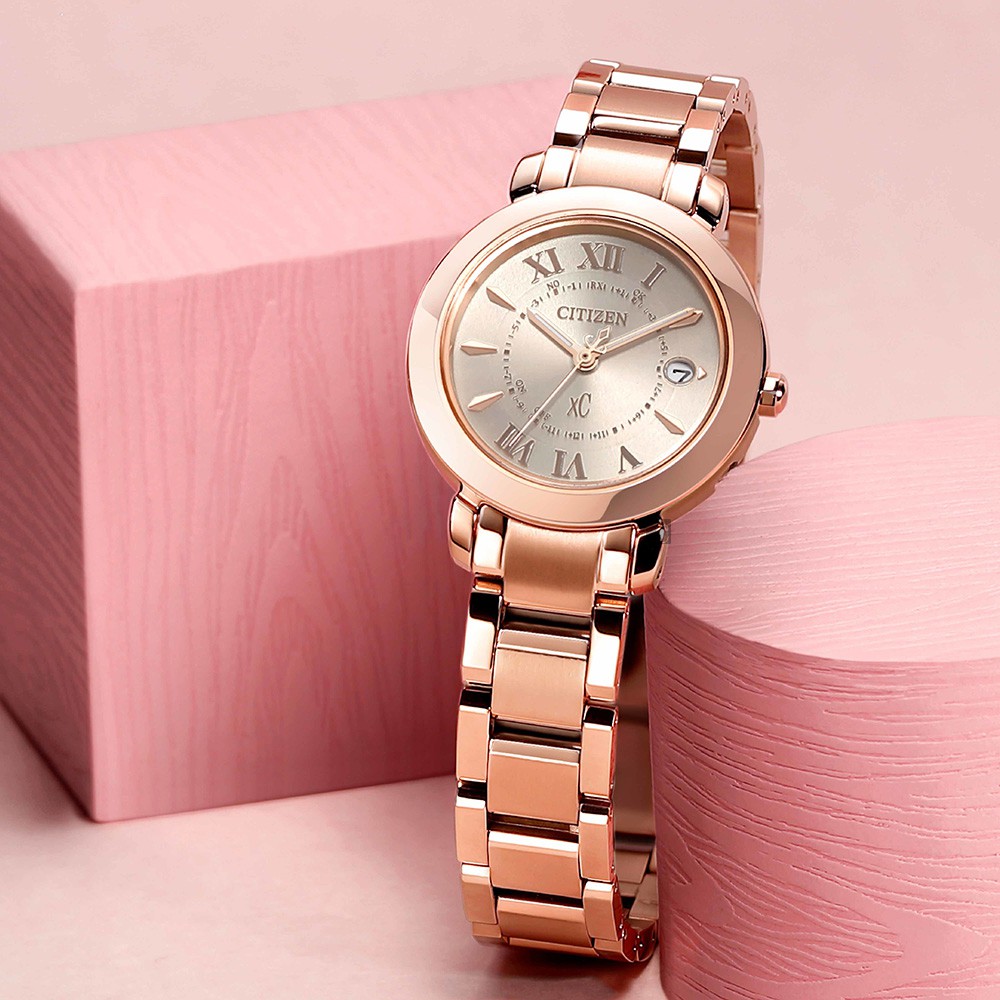 CITIZEN 星辰 XC 廣告款鈦金屬光動能電波女錶-27mm ES9442-55A, , large
