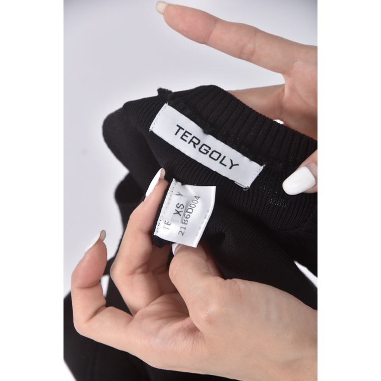 (S) 【安于晴Charlene私服】tergoly質感修身短版無袖黑色上衣二手衣, , large
