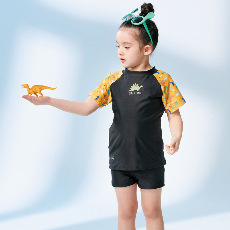 Monina, Made in Taiwan, Children's Short-Sleeve Two-Piece Sun Protection Swimsuit, Dinosaur Design, Suitable for Both Boys and Girls, , large