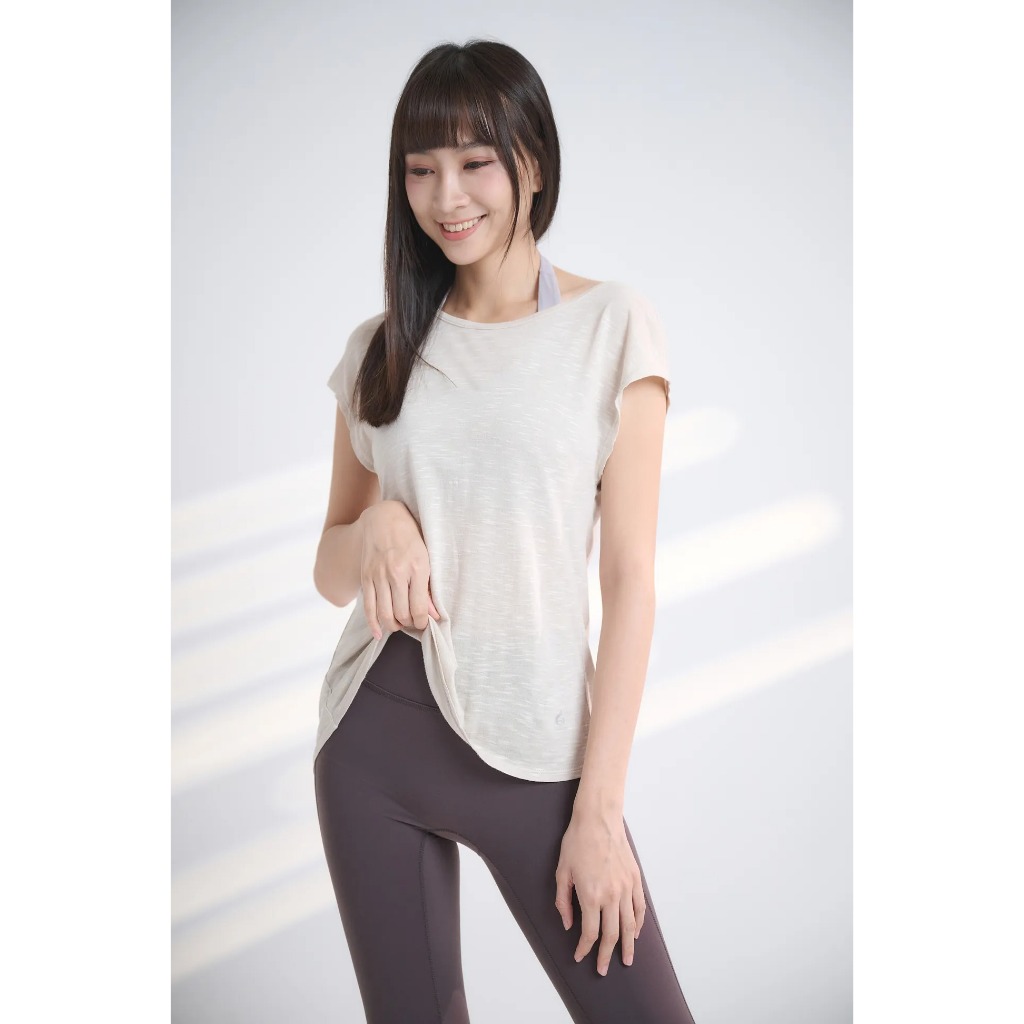 YOGA FLOW Back Tie Tshirt - 短袖美背綁帶開叉兩穿罩衫 - 蕎麥, , large